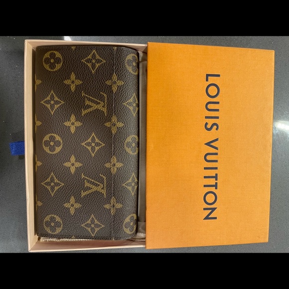 Sarah Wallet Perfect Condition Never used. - Picture 3 of 4